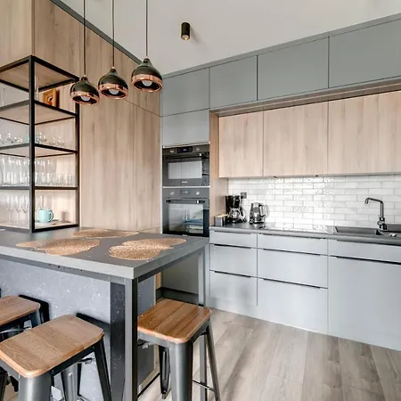 Live & Travel Grano 格但斯克