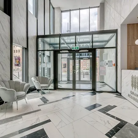 Live & Travel Grano 公寓 *